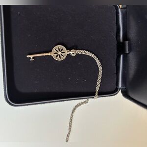 TIFFANY Silver Key Charm Necklace with diamond